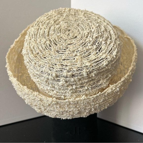 Vintage 1960s I. Magnin Ladies Wide Brim Beige White Straw Woven Summer Hat - Picture 6 of 11